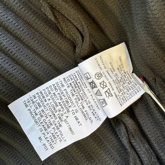 99% new Issey Miyake man jacket - Picture 9 of 10